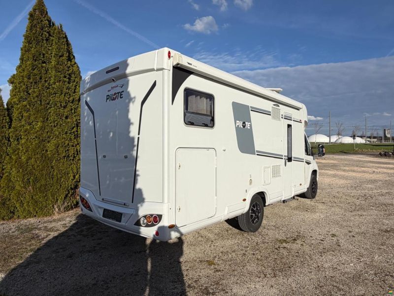 Fiat PILOTE P740 **LÄNGSBETT**9 GANG AUTOMAT