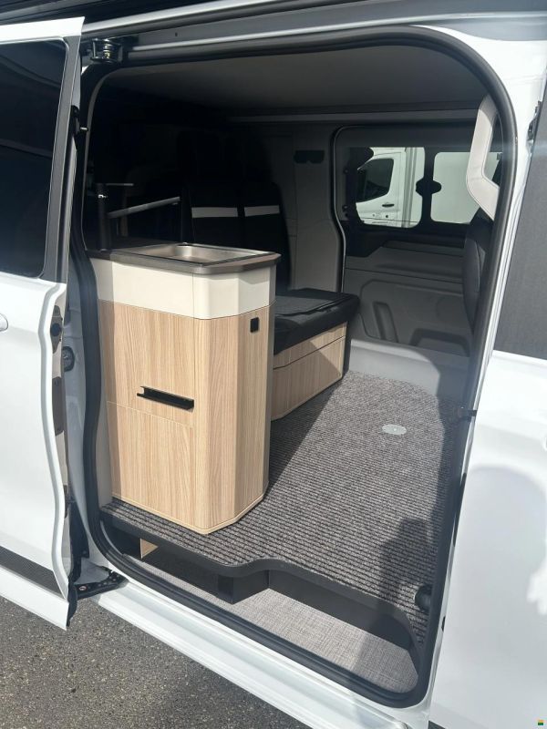 Ford STYLEVAN Belize