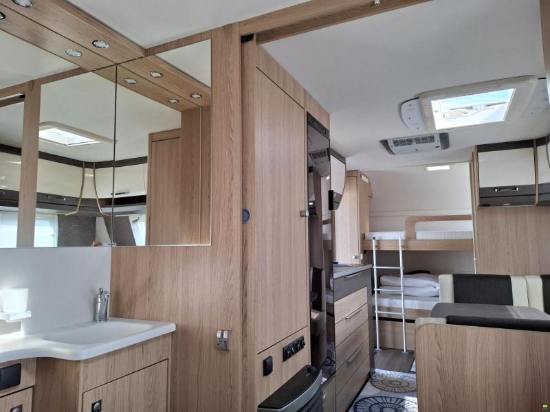 Bürstner AVERSO 600TK - Familienwohnwagen