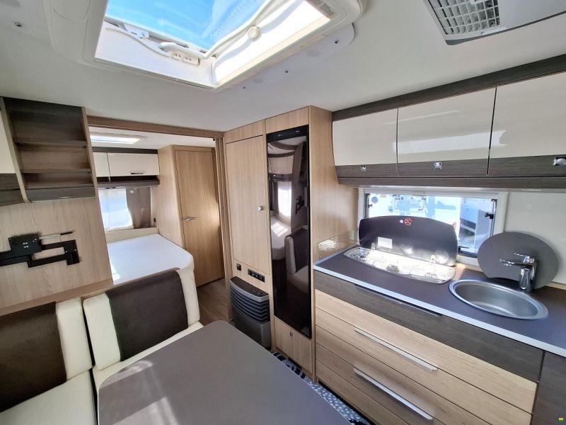 Bürstner AVERSO 600TK - Familienwohnwagen