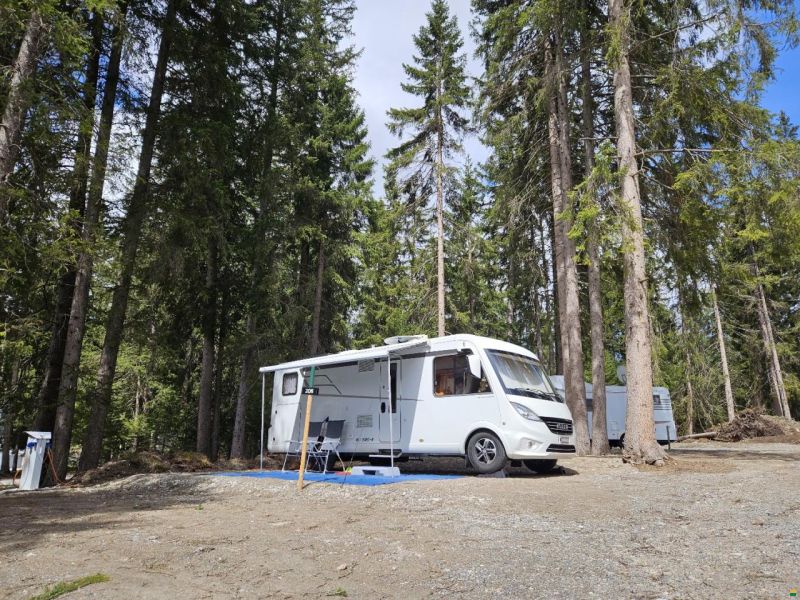 Hymer Exsis-i 678
