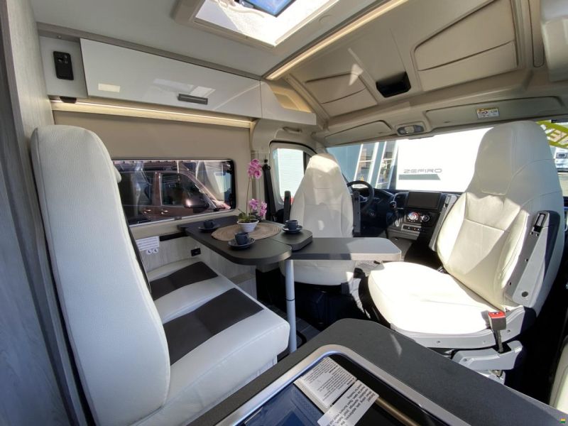 Roller Team Livingstone DUO Sport, Fiat 140PS Autom.