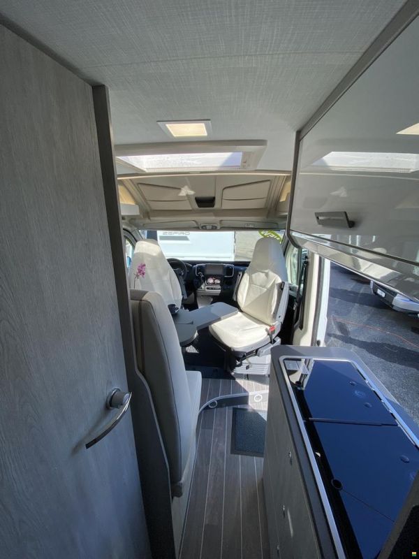 Roller Team Livingstone DUO Sport, Fiat 140PS Autom.