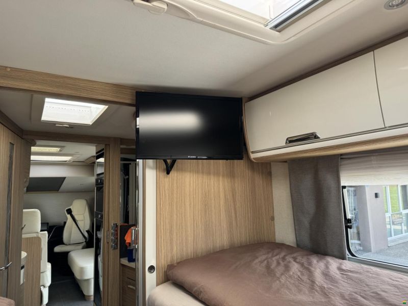 Niesmann-Bischoff 880 LE