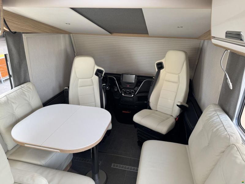 Niesmann-Bischoff 880 LE