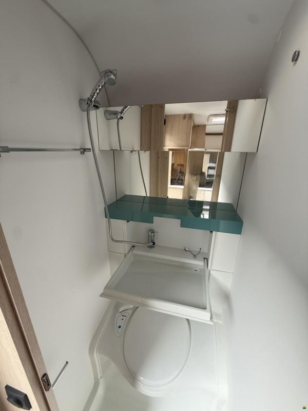 Adria E Aviva 400 PS - Kompakt