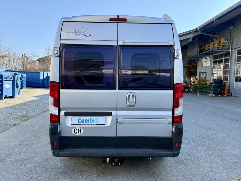 Challenger Vany V114 -Freelife -4 People