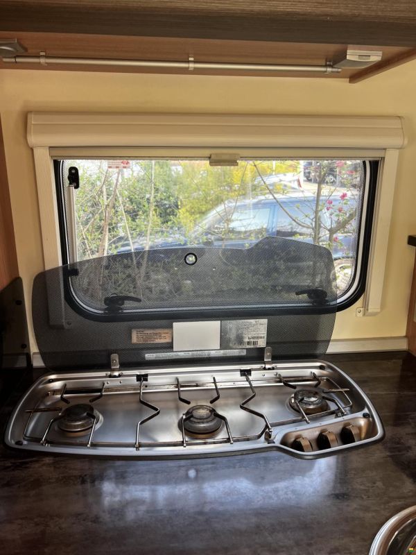 Knaus Sky Wave 650 MF Celebration 25