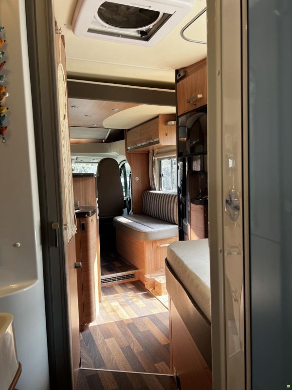 Knaus Sky Wave 650 MF Celebration 25