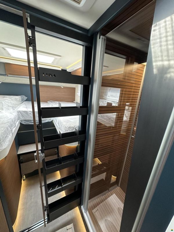 Laika Kreos MB L 5009