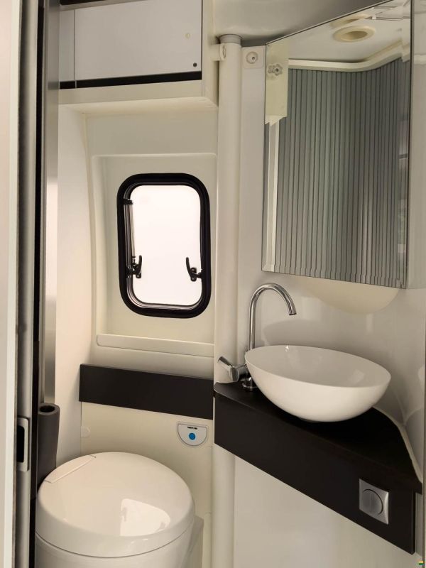 Adria Twin 640 SLB Premium