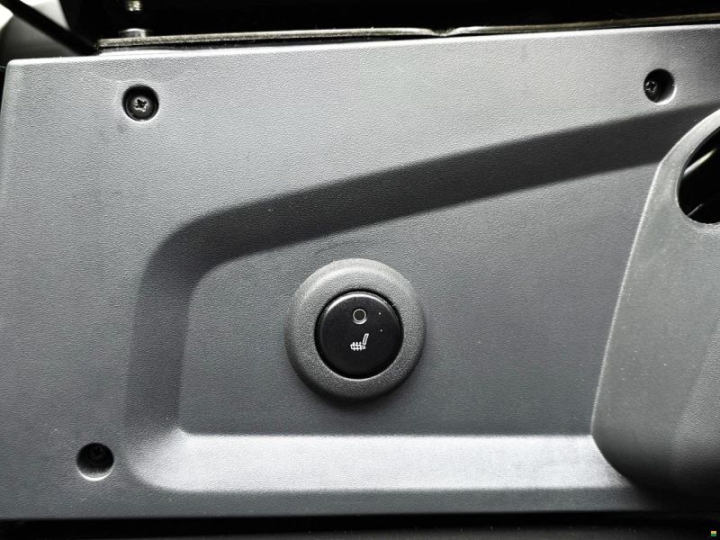 Pilote MOOVEO VAN 60 EB 2.3 AUTOMAT MJ140