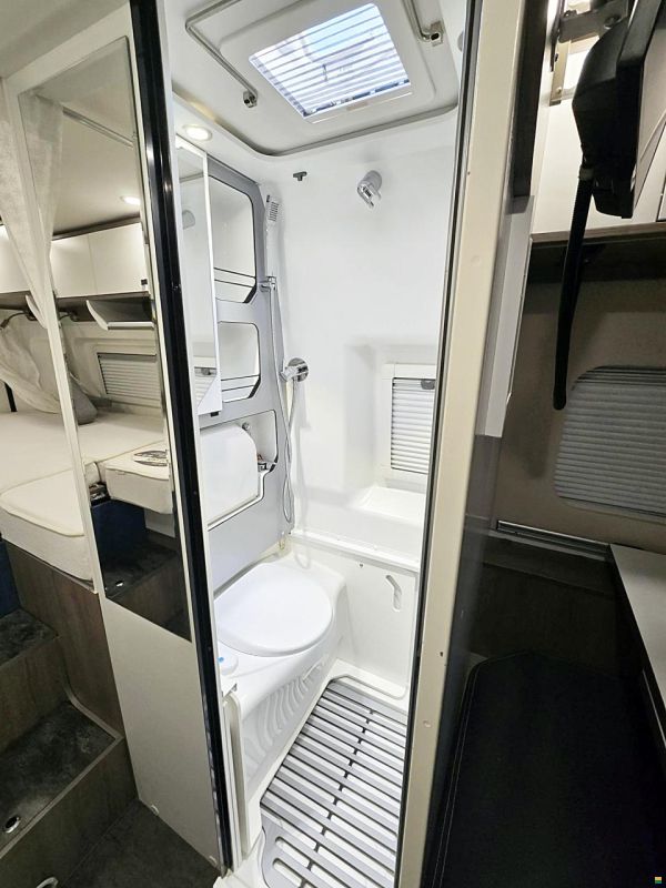 Pilote MOOVEO VAN 60 EB 2.3 AUTOMAT MJ140