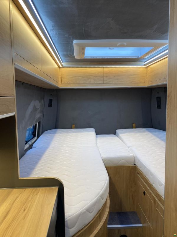 Globe-Traveller Explorer 2Z Bike