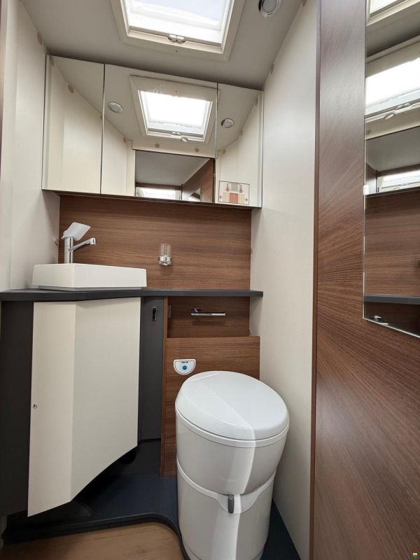 Rapido COMPACT i C86i 65ans