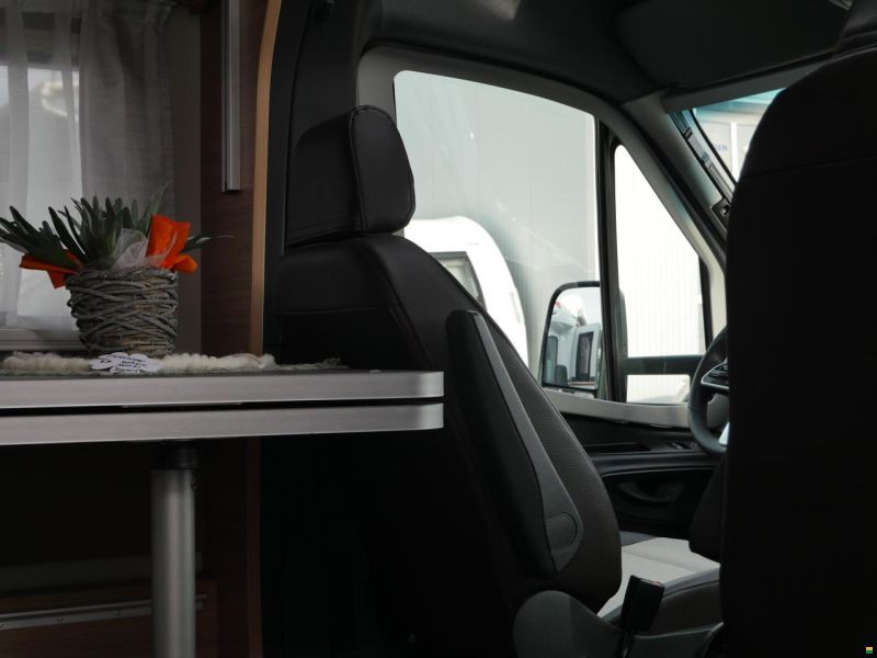 Weinsberg CaraCompact Suite 640 MEG MB