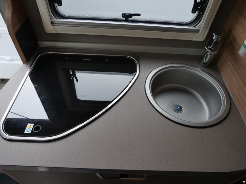 Weinsberg CaraCompact Suite 640 MEG MB