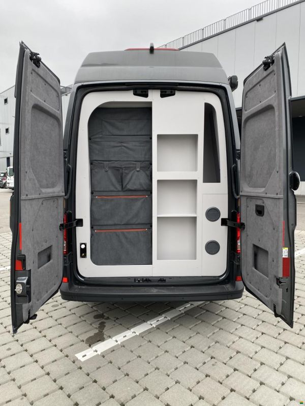 Globe-Traveller Falcon XS