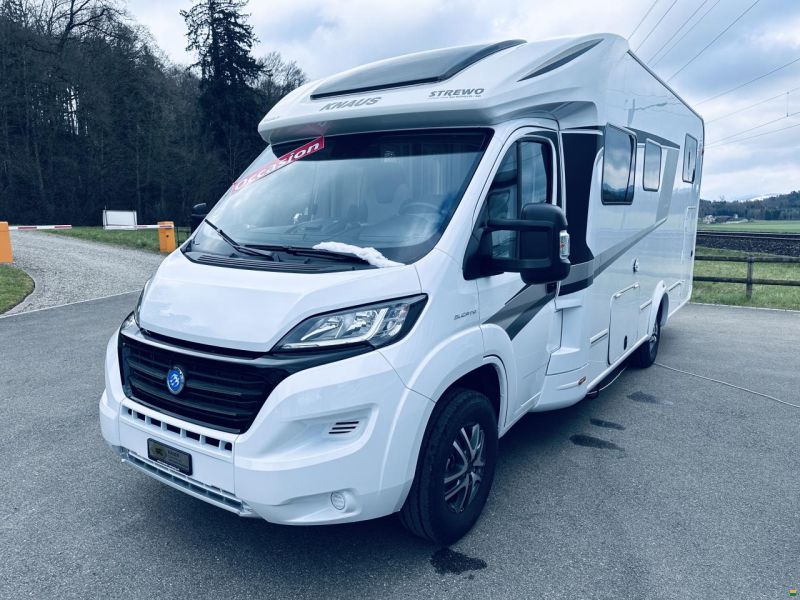 Knaus Platinum 700 MEG