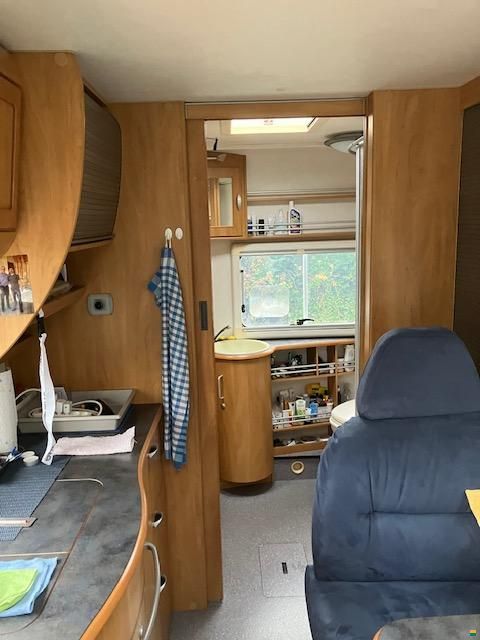 Hymer B564