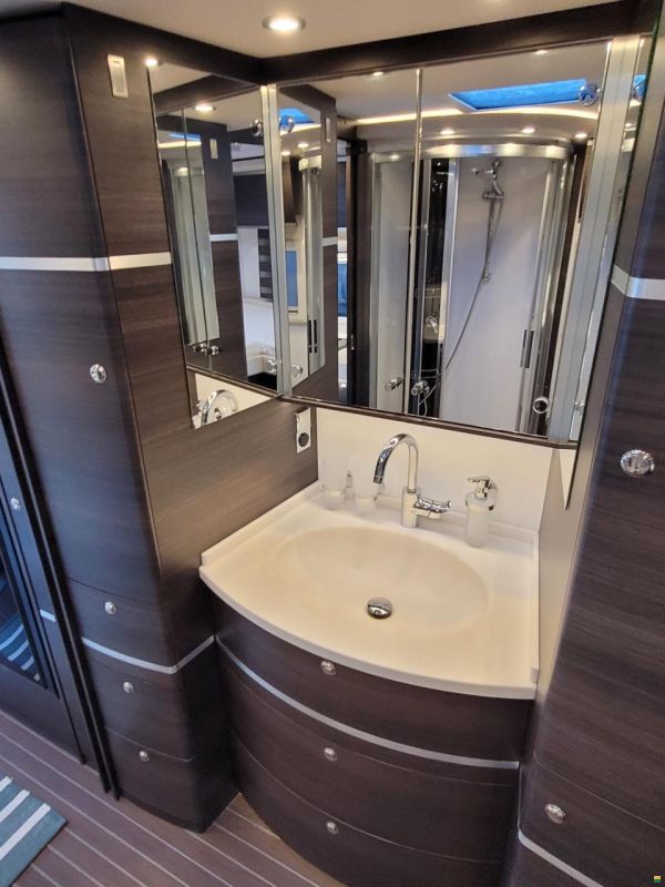 Concorde Carver 850 L