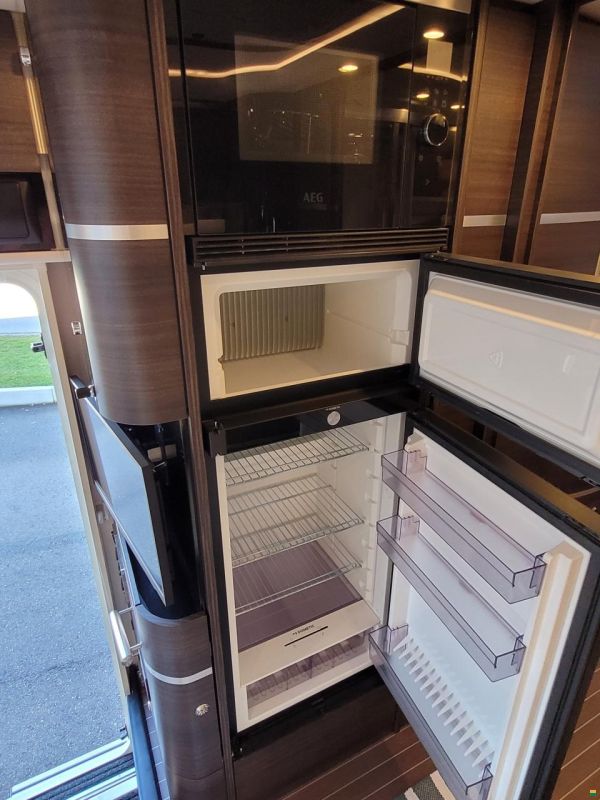 Concorde Carver 850 L