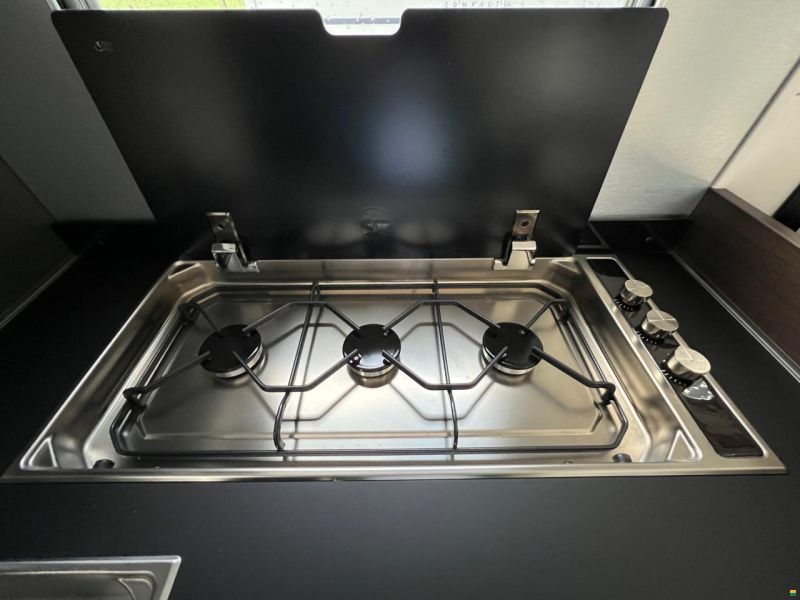 Adria Coral Supreme 670 DL