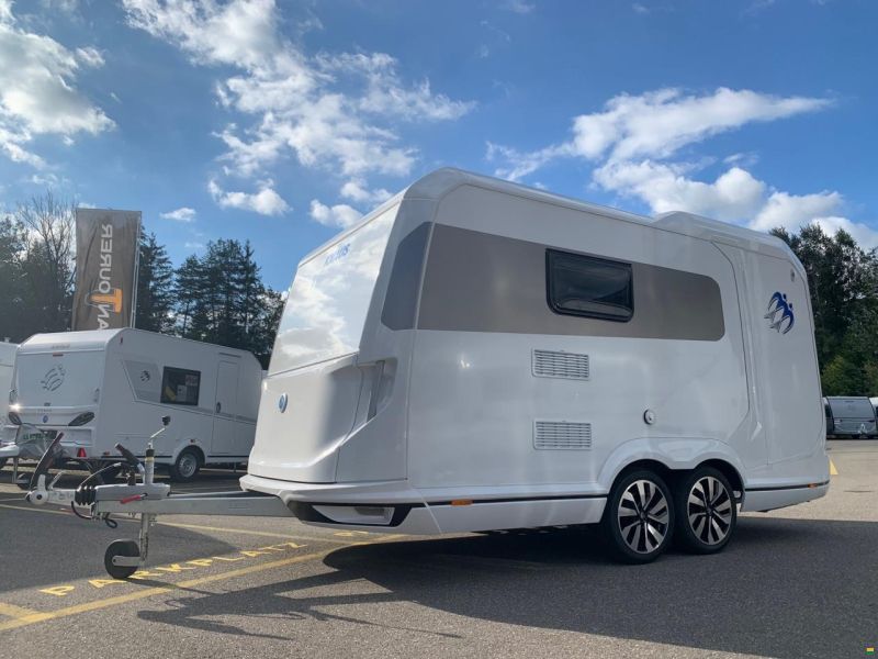 Knaus Deseo Transporter 400