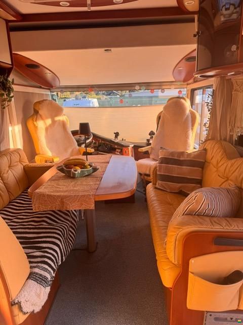 Concorde Charisma 890 M