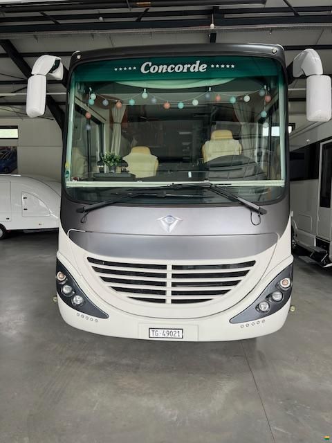 Concorde Charisma 890 M