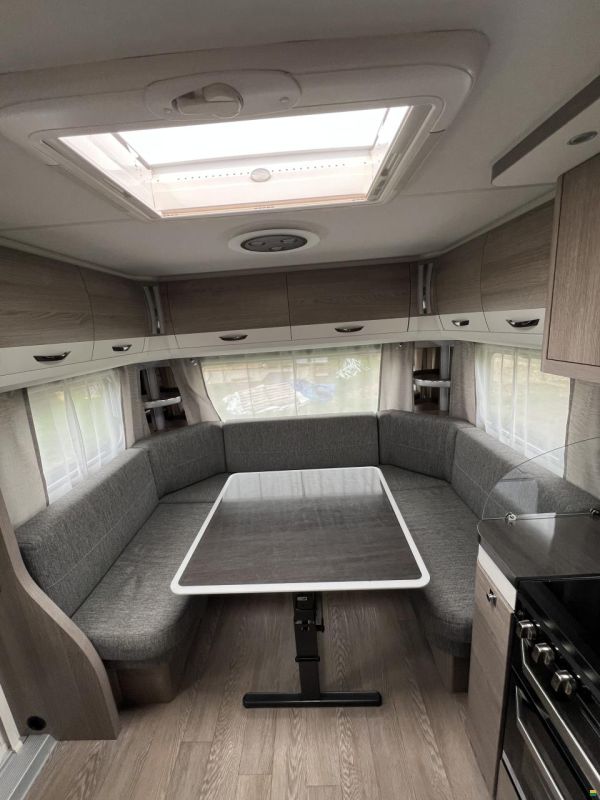 Hobby PRESTIGE 720 UKFe