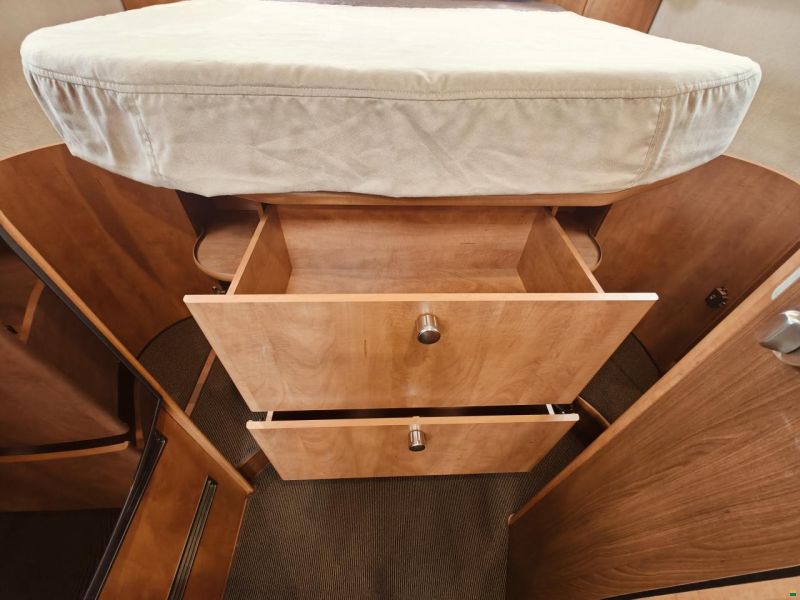 Carthago Compactline I 145 Q - Super Lightweight