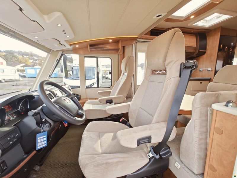 Carthago Compactline I 145 Q - Super Lightweight