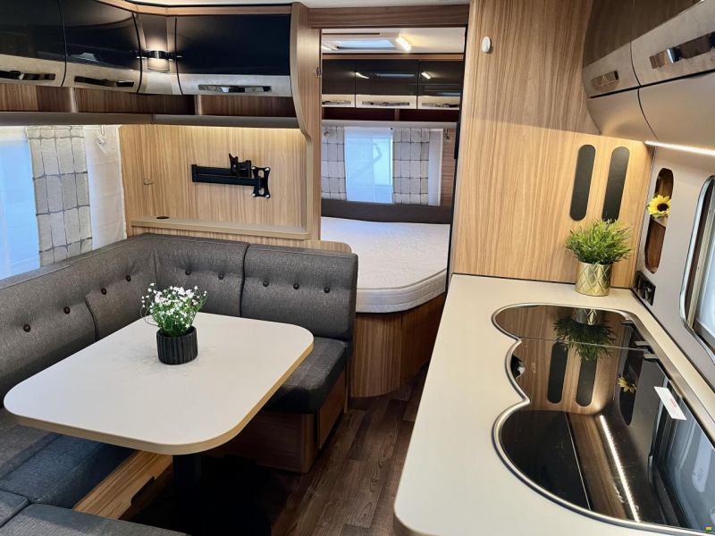 Eriba Exciting 560 mit Kajütenbett