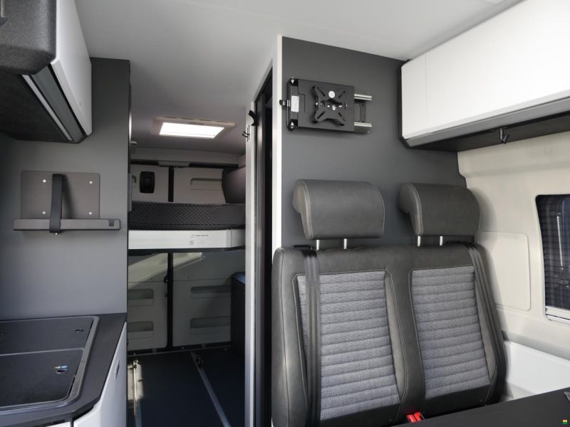 Adria Twin Supreme 640 SGX | 2025