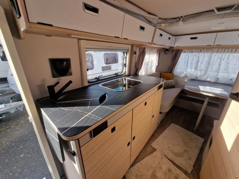 Eriba Touring 560