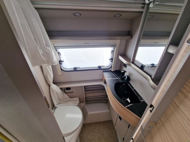 Eriba Touring 560