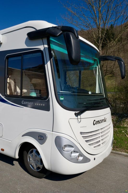 Concorde Carver 821 L