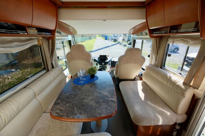 Concorde Carver 821 L