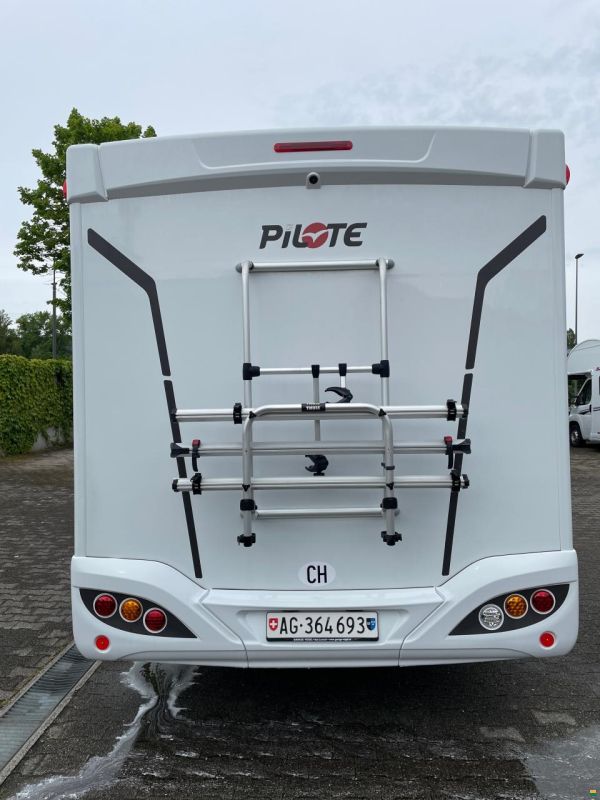 Pilote P726 P