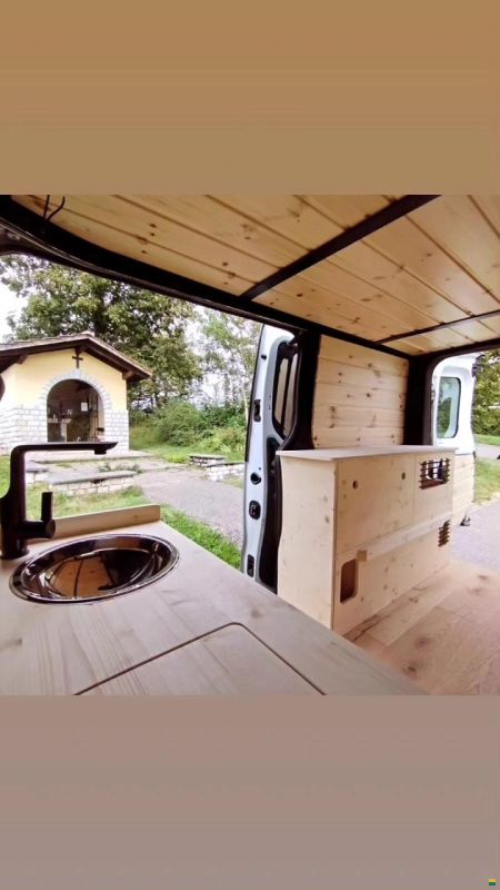 Renault Trafic Camper Van Am&eacute;nag&eacute;