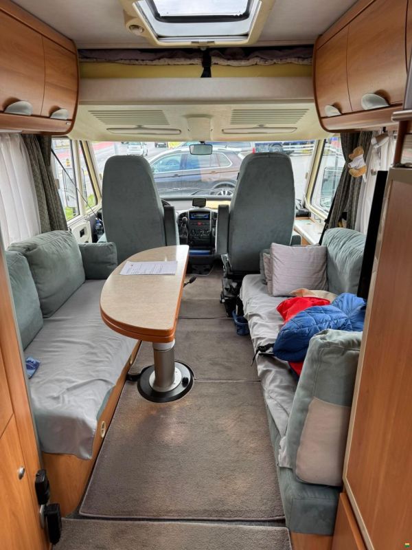 Hymer B584
