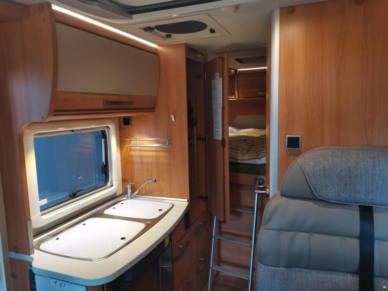Hymer Exis T414