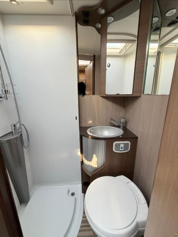 Adria Sonic Axess I 600 SL || Automat