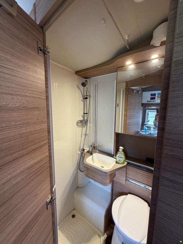 Weinsberg CaraCompact Suite MB 640 MEG Pepper