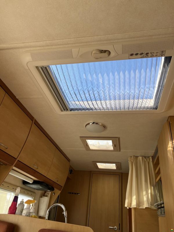 Eura Mobil PA 675 VB 411