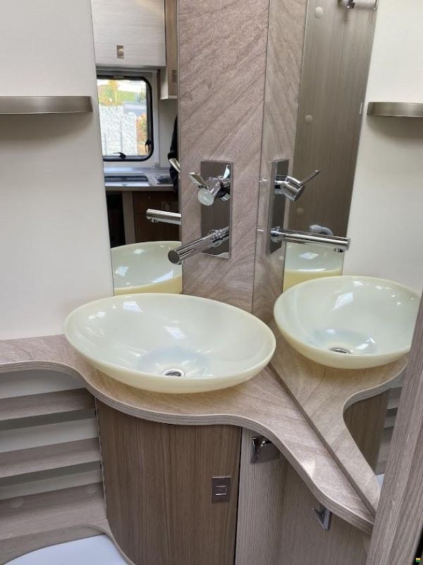 Bürstner Averso Plus 510 TK