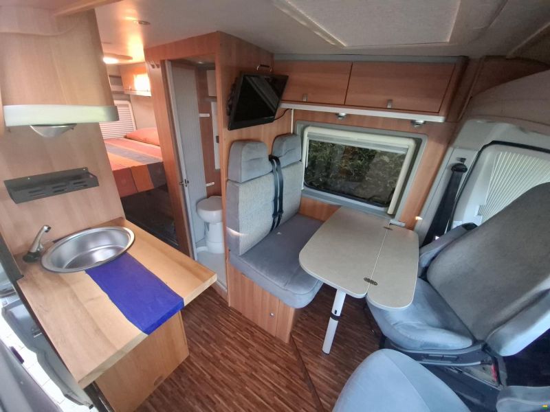 Hymer Car 322