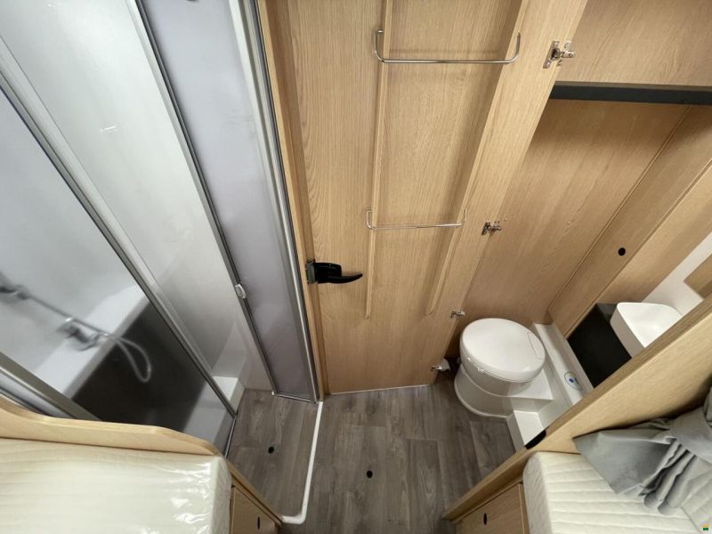 Sunlight Adventure T 68