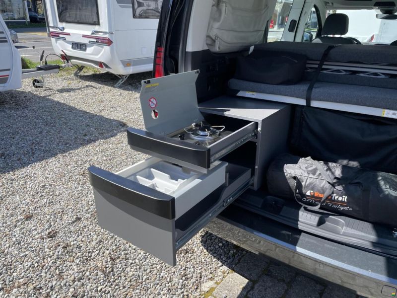 Volkswagen Caddy California .